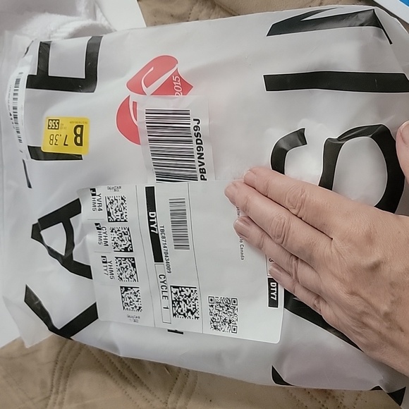 Monogram hand towel NWT - Picture 9 of 9